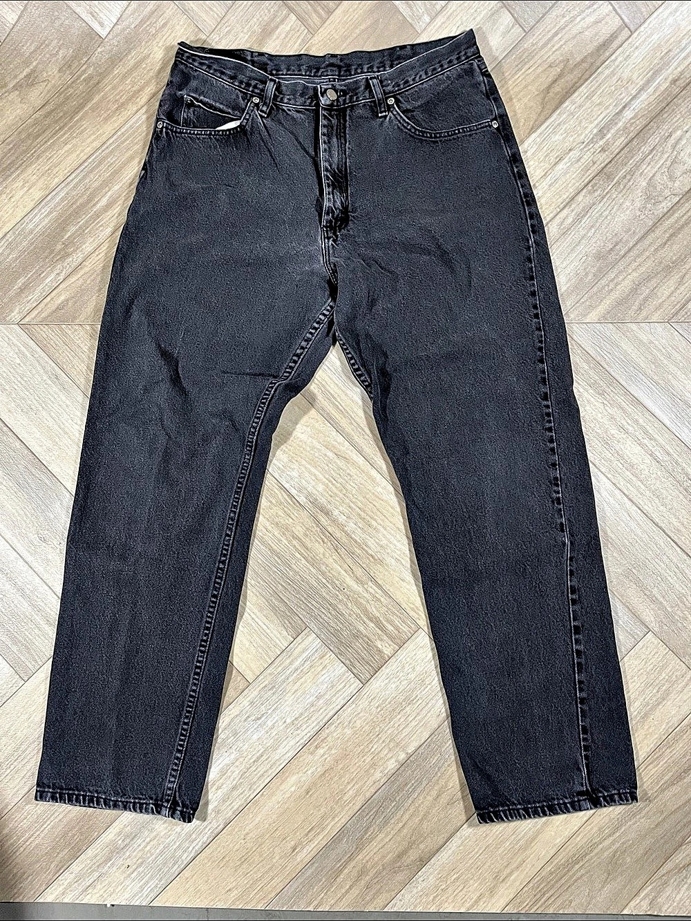 Wrangler Relaxed Fit Black Denim Jeans Black Relaxed Jeans Like New